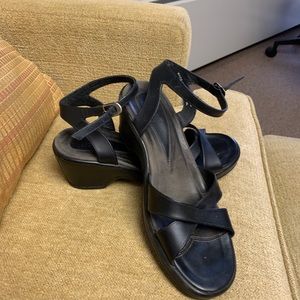 Dansko sandal with ankle straps size 38